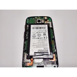Замена батареи Motorola Moto G 1-го поколения